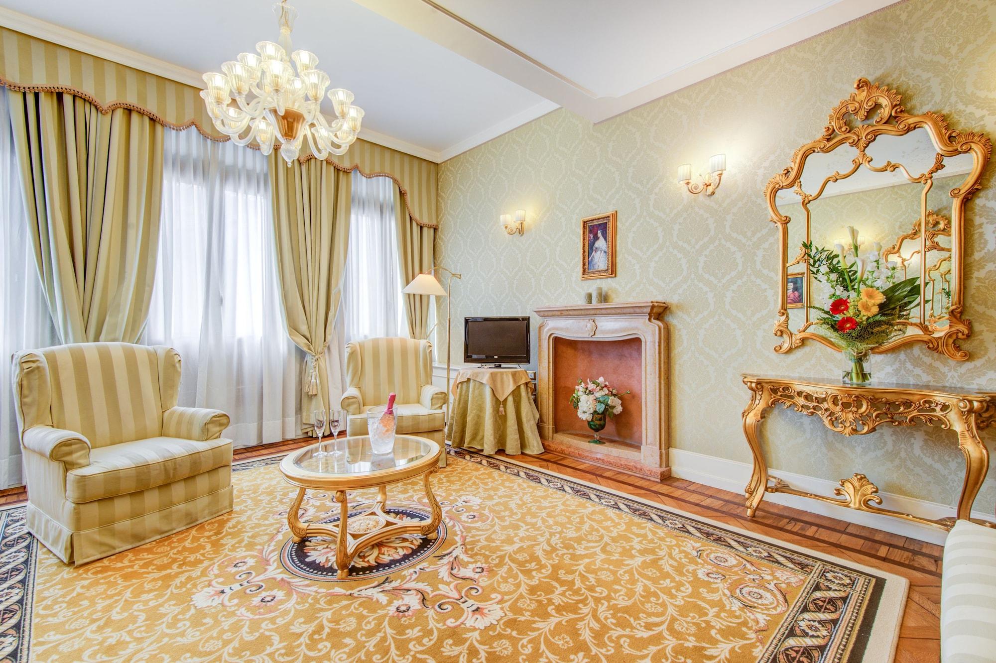 Hotel Al Duca Di Venezia Екстериор снимка