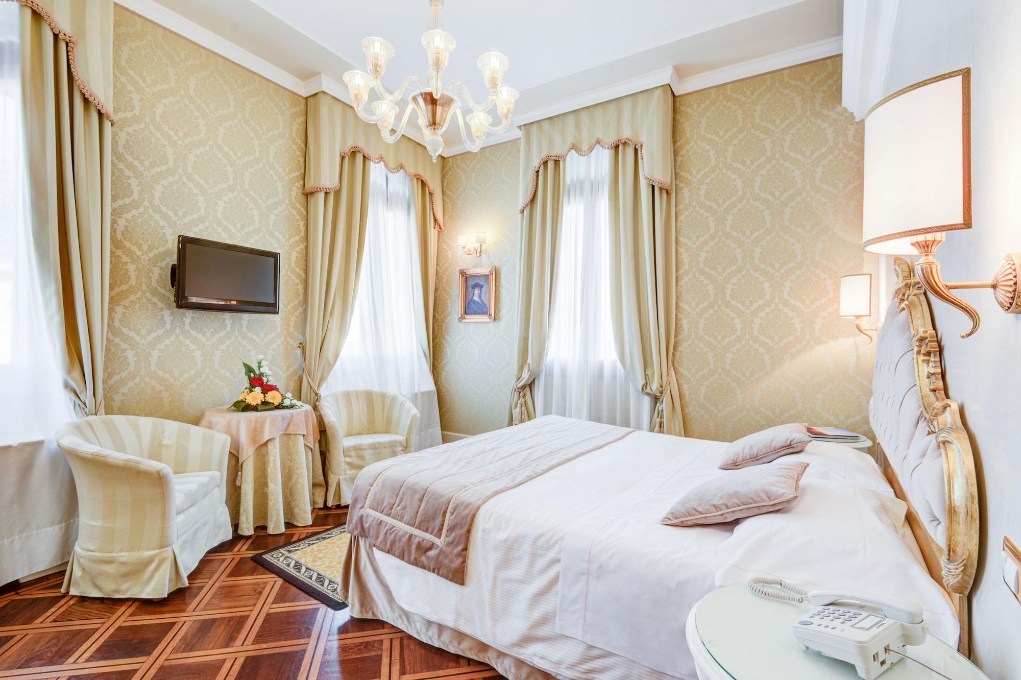 Hotel Al Duca Di Venezia Екстериор снимка