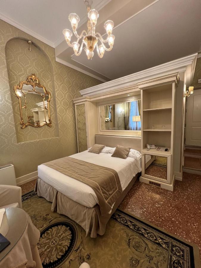 Hotel Al Duca Di Venezia Екстериор снимка